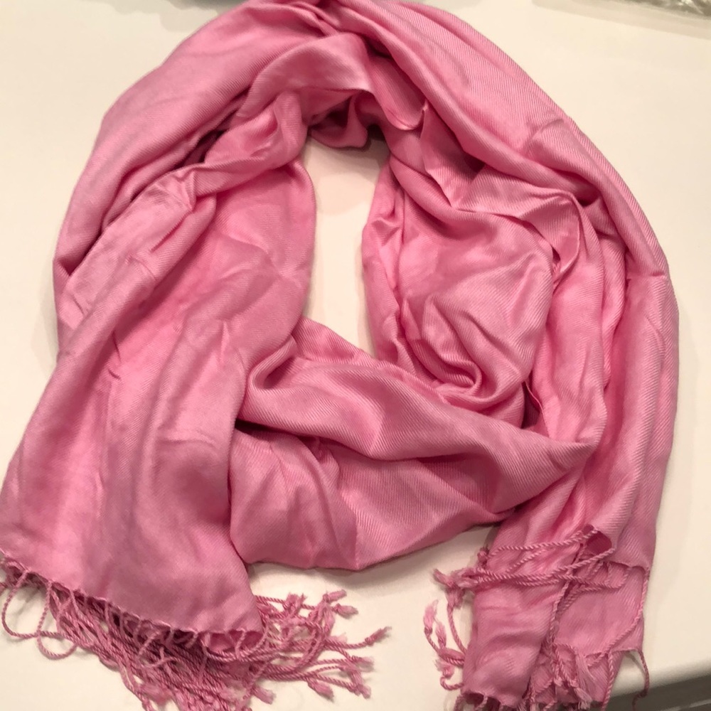 Pink pashmina!